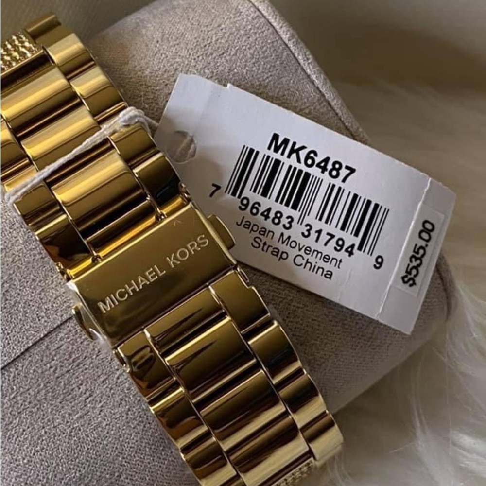 MK6487 - Michael Kors Women’s Bradshaw Gold-Tone Watch - Picture 9 of 13